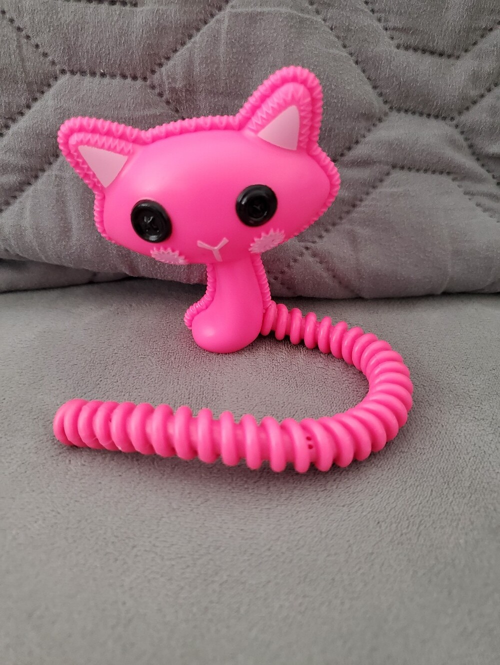 Lalaloopsy Hot Pink Pet Cat Silly Hair Confetti Carnival Doll